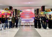 Warga Tanjung Sari Beri Ucapan Karangan Bunga Kapolres Baru Banggai