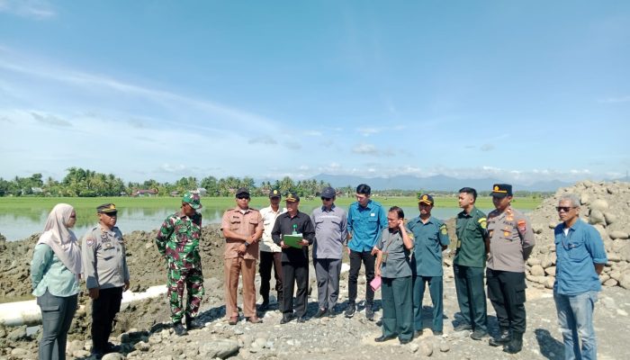 Polsek Toili Amankan Constatering Eksekusi Tanah di Desa Slametharjo oleh PN Luwuk