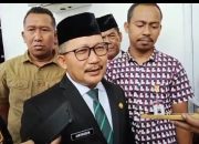 Jurnalis di Lokasi Sebut Doorstop Bupati Banggai Berlangsung Tertib dan Kondusif