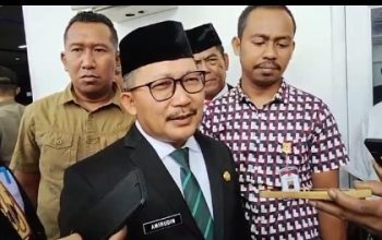 Jurnalis di Lokasi Sebut Doorstop Bupati Banggai Berlangsung Tertib dan Kondusif