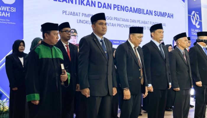 Anwar Hafid Lantik Kadis Kominfosantik Sulteng dan 39 ASN, Tekankan Kerja Nyata
